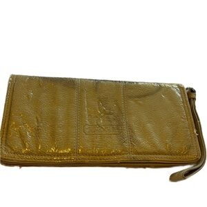 Vintage Coach Patent Leather Large Wallet Organizer Wristlet Clutch Gold/Yellow